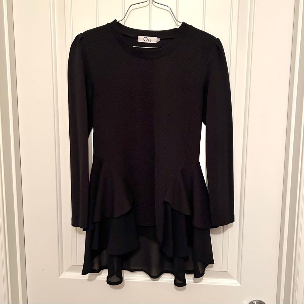 Black layered peplum top. Size S. Like new.